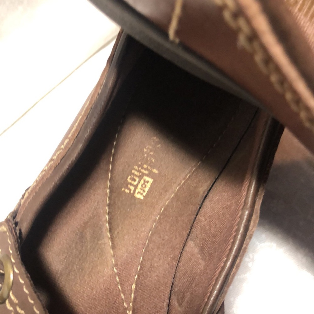 Clark’s Leather Two Tone Brown Mary Janes - Picture 5 of 11